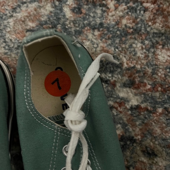 Low Converse - Picture 2 of 4
